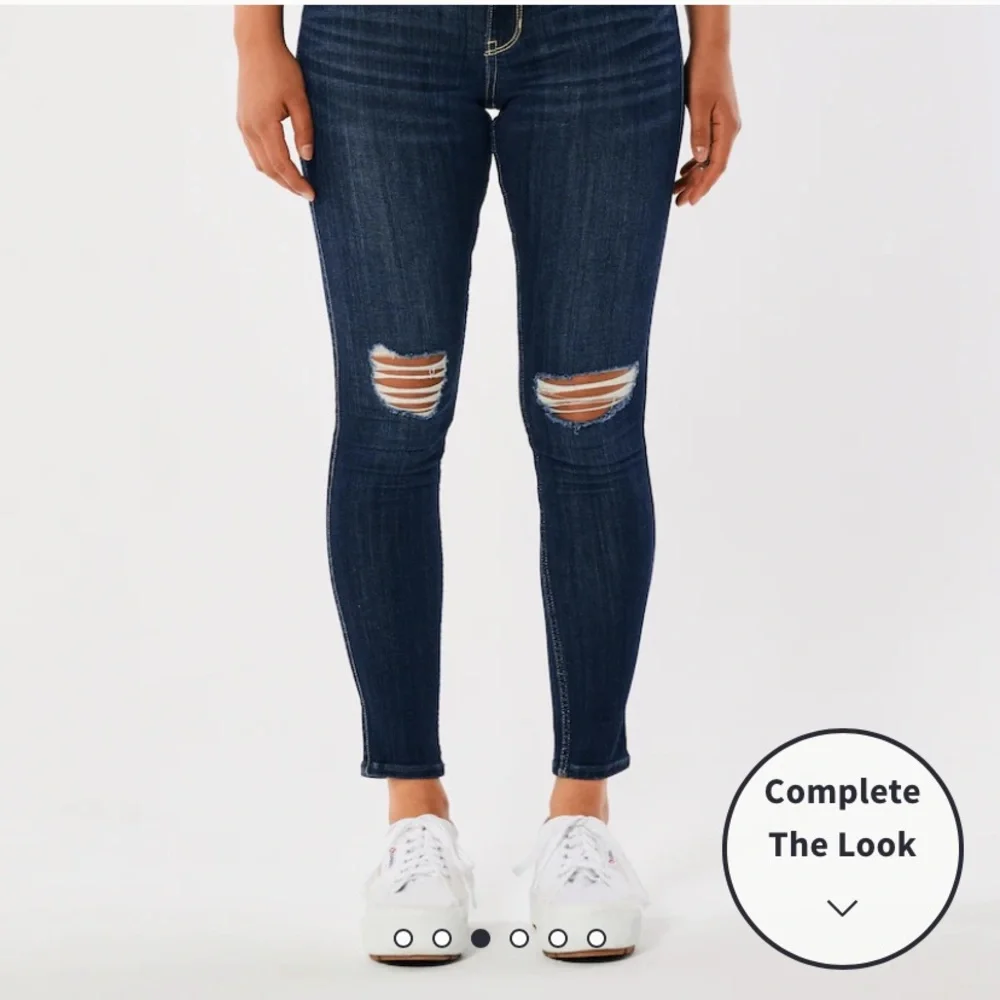 Hollister LOW-RISE RIPPED MEDIUM WASH JEAN LEGGINGS - Picture 1 of 7